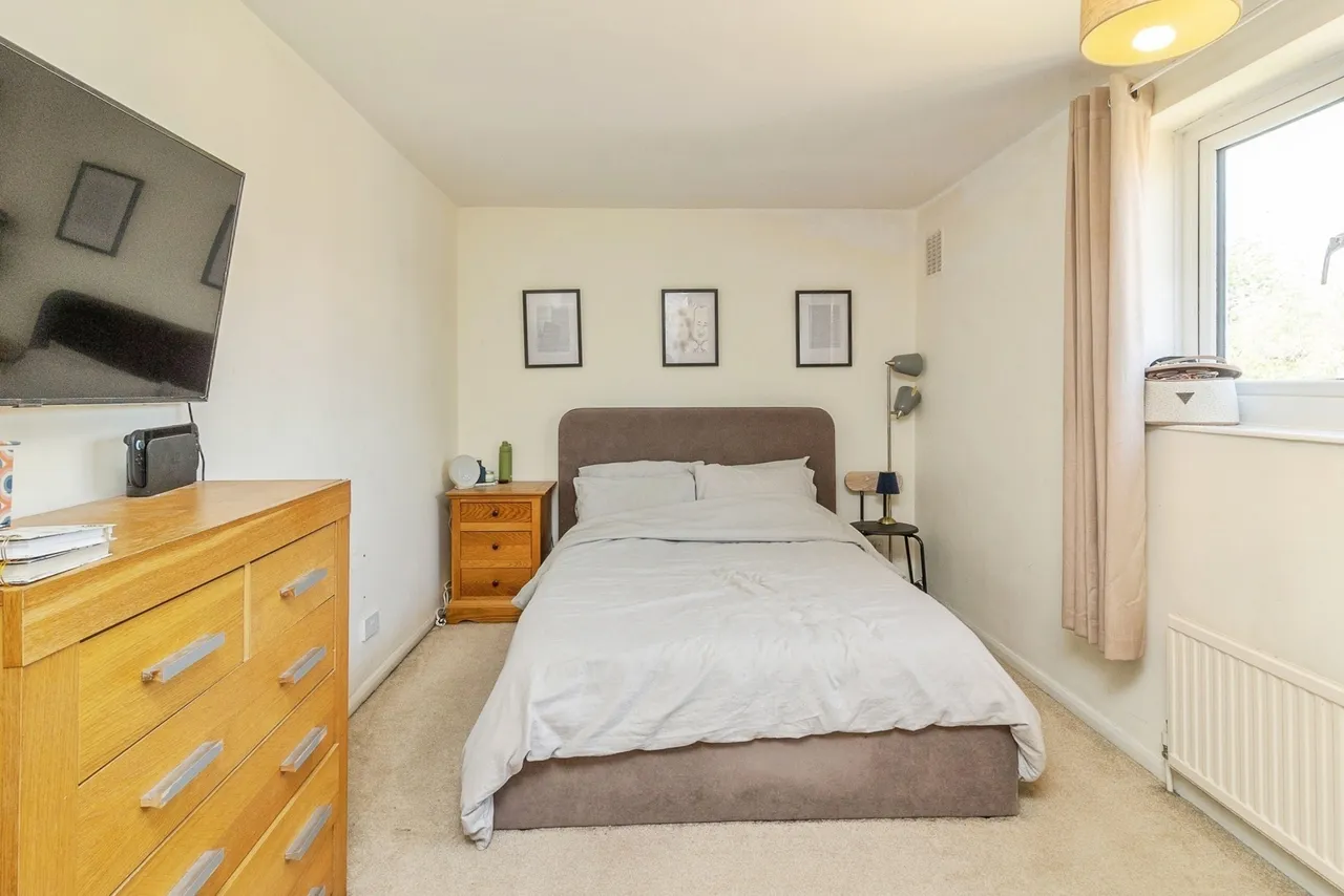 Southern Way, Wolverton, Milton Keynes, Buckinghamshire, MK12, photo 7