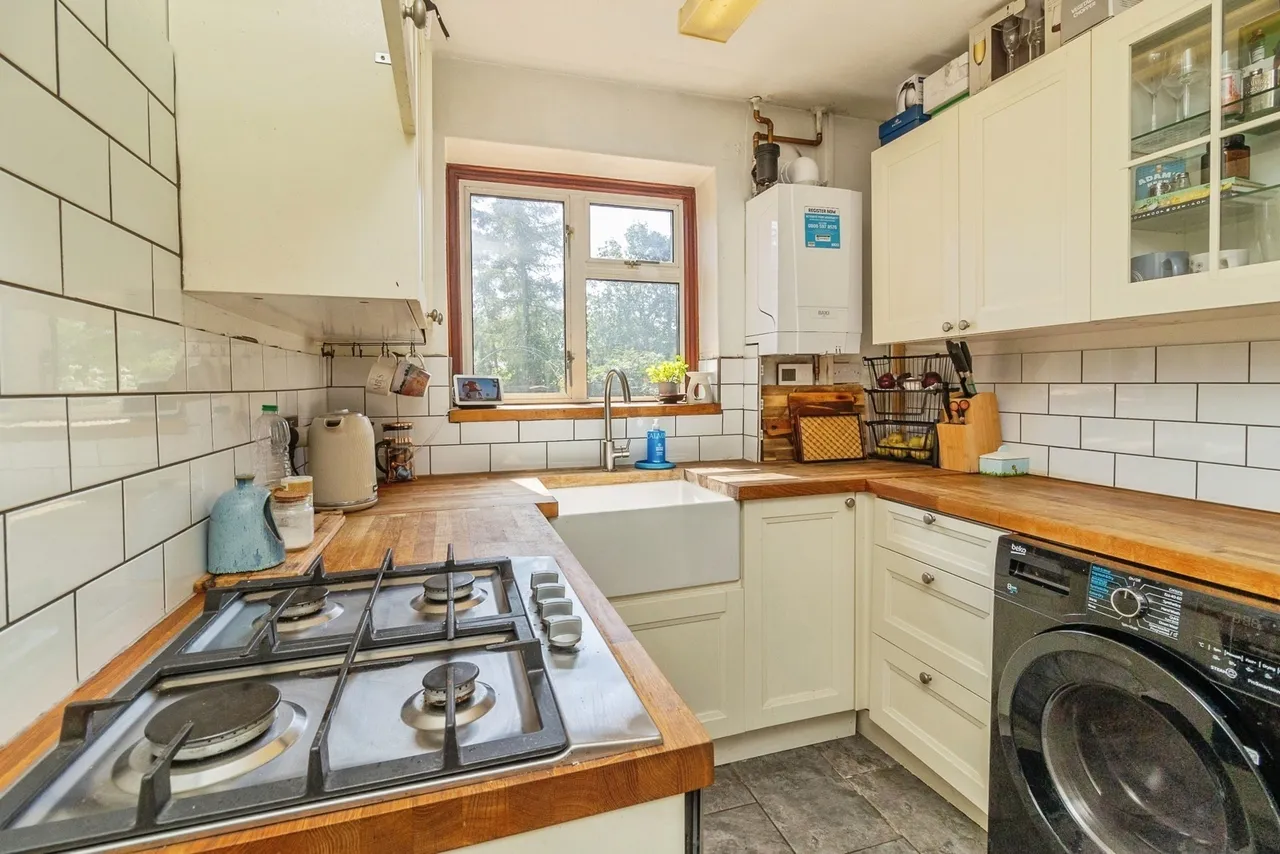 Southern Way, Wolverton, Milton Keynes, Buckinghamshire, MK12, photo 5