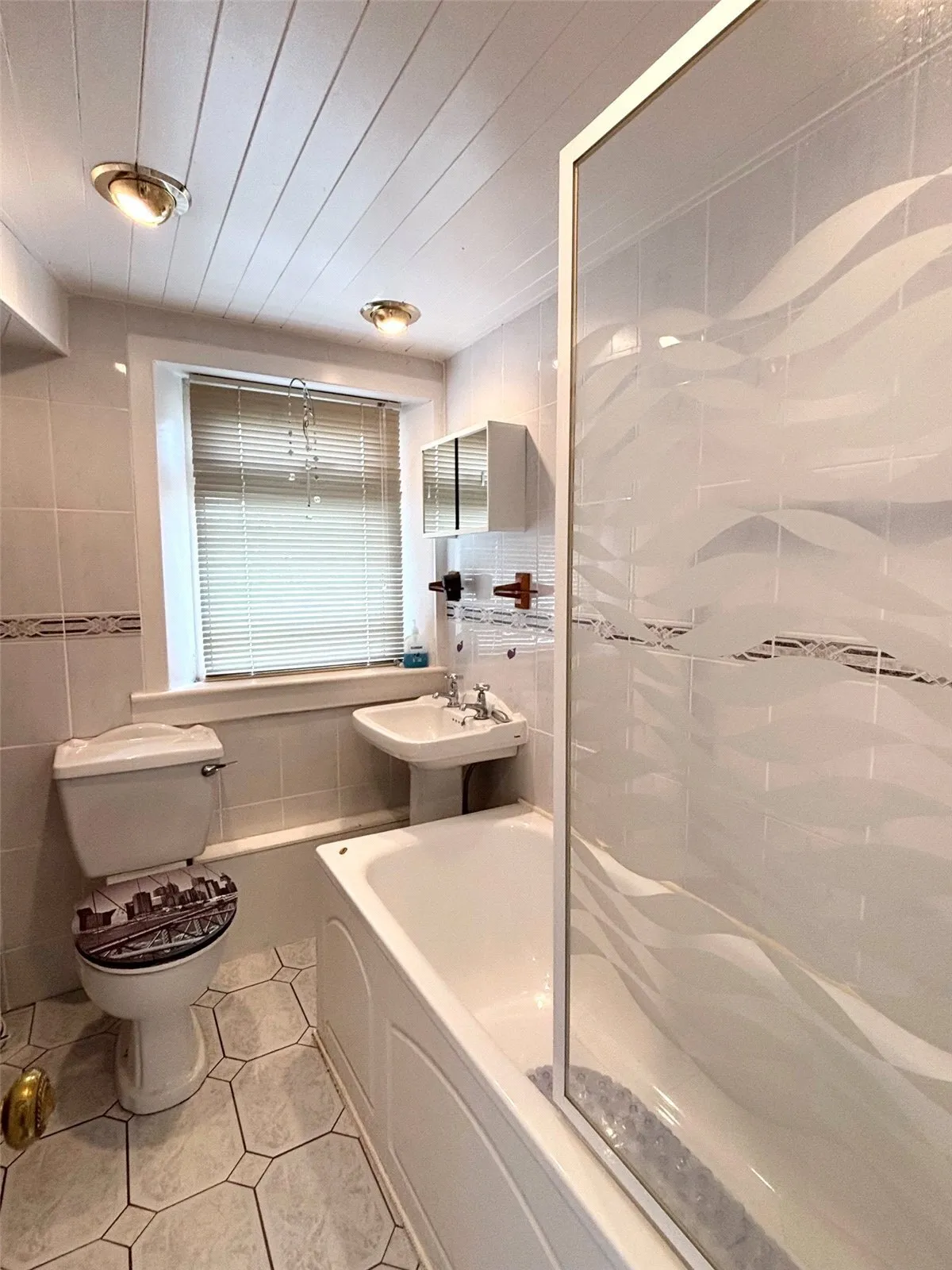 Bassett Crescent, Knightswood, G13, photo 11
