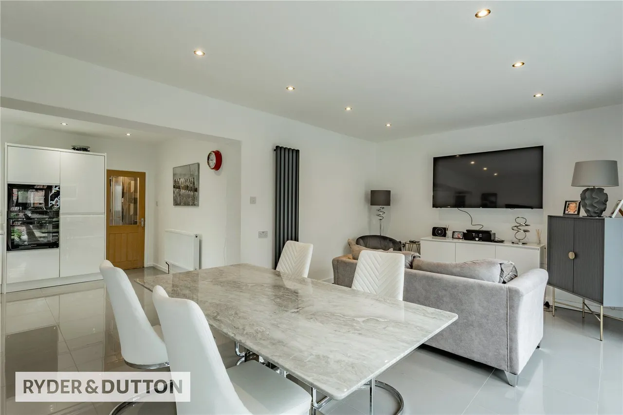 Teasdale Close, Chadderton, OL9, photo 2
