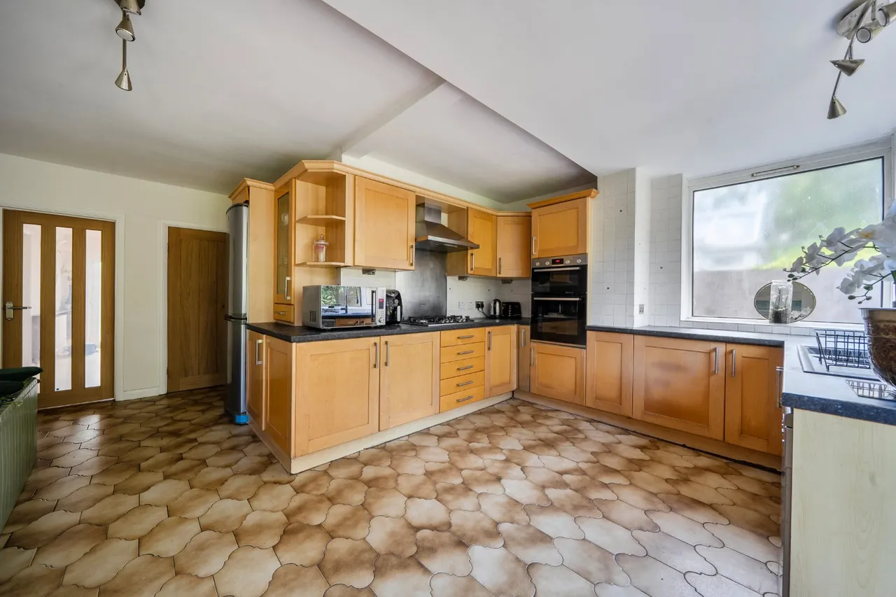 Widney Lane, Solihull, B91, photo 4