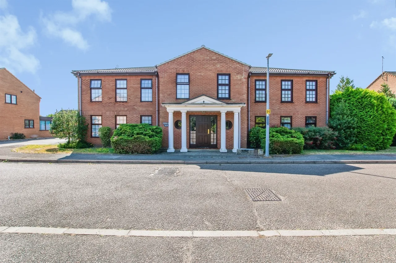 2 bed flat for sale — Wedgwood Drive, WISBECH