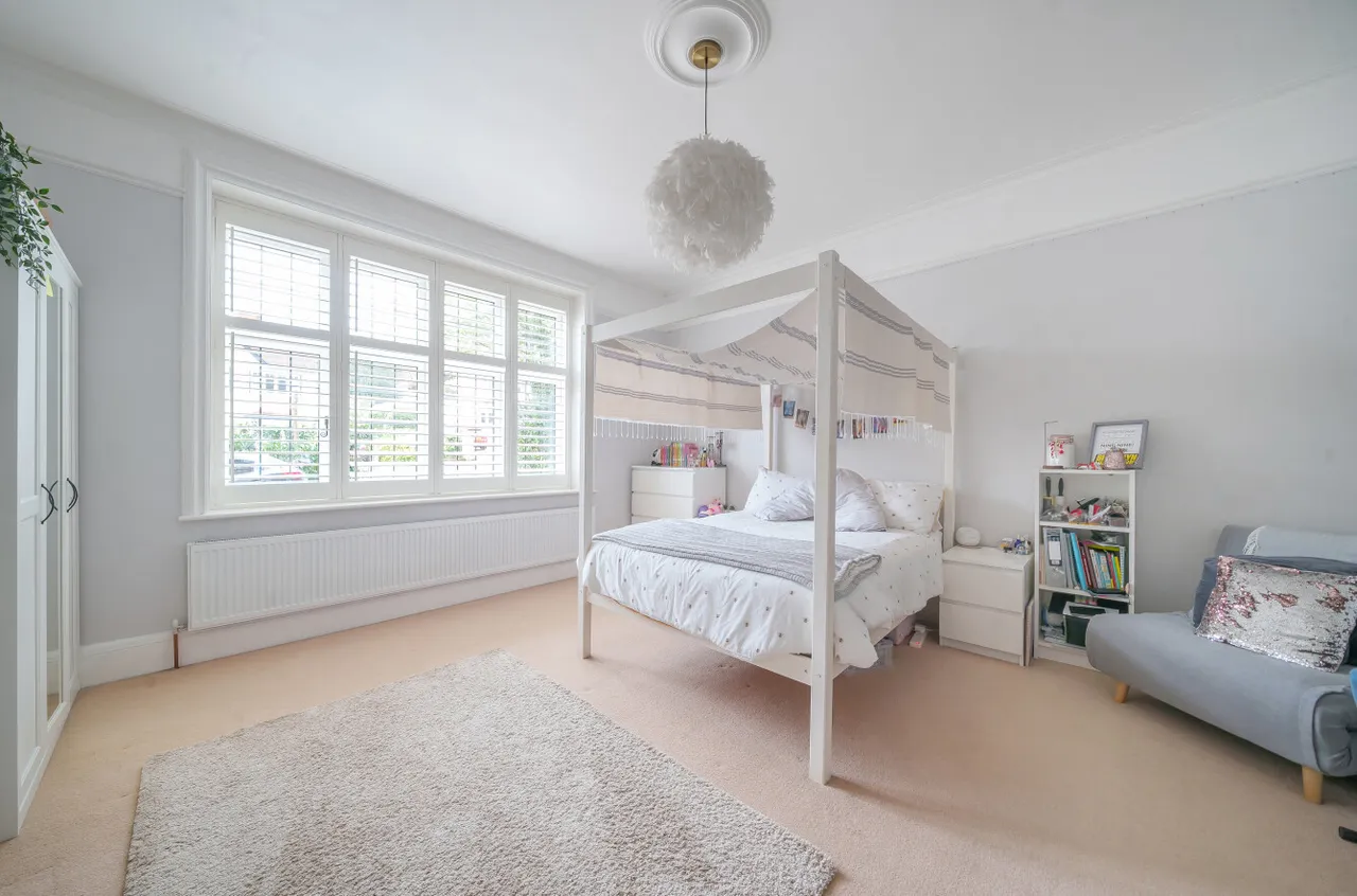 Heatherdale Road, Camberley, Surrey, GU15 2LT, photo 5