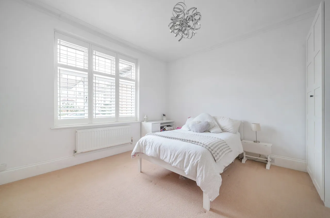 Heatherdale Road, Camberley, Surrey, GU15 2LT, photo 6