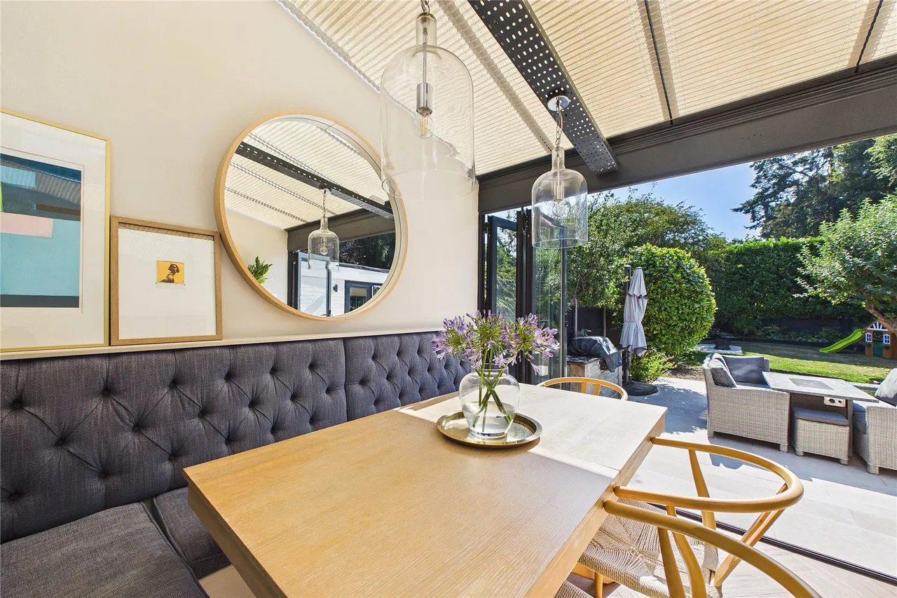 Chertsey Road, Windlesham, GU20, photo 8