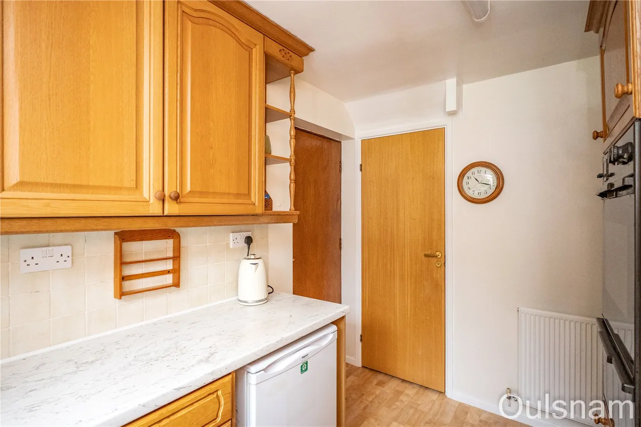 Cottage Lane, Marlbrook, Bromsgrove, Worcestershire, B60 1DT, photo 6