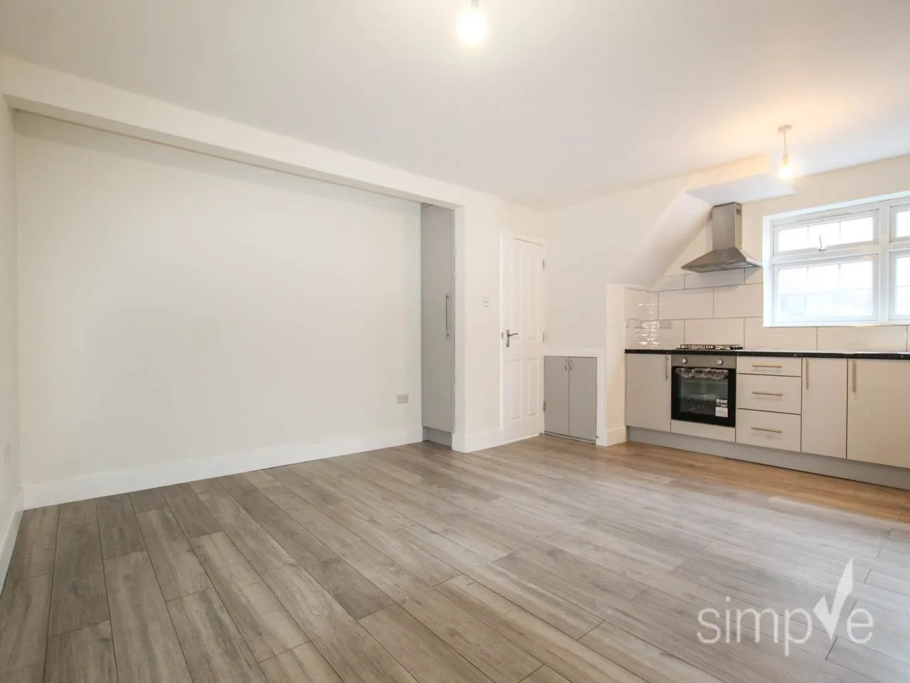 Snowdon Crescent, Hayes, UB3, photo 2