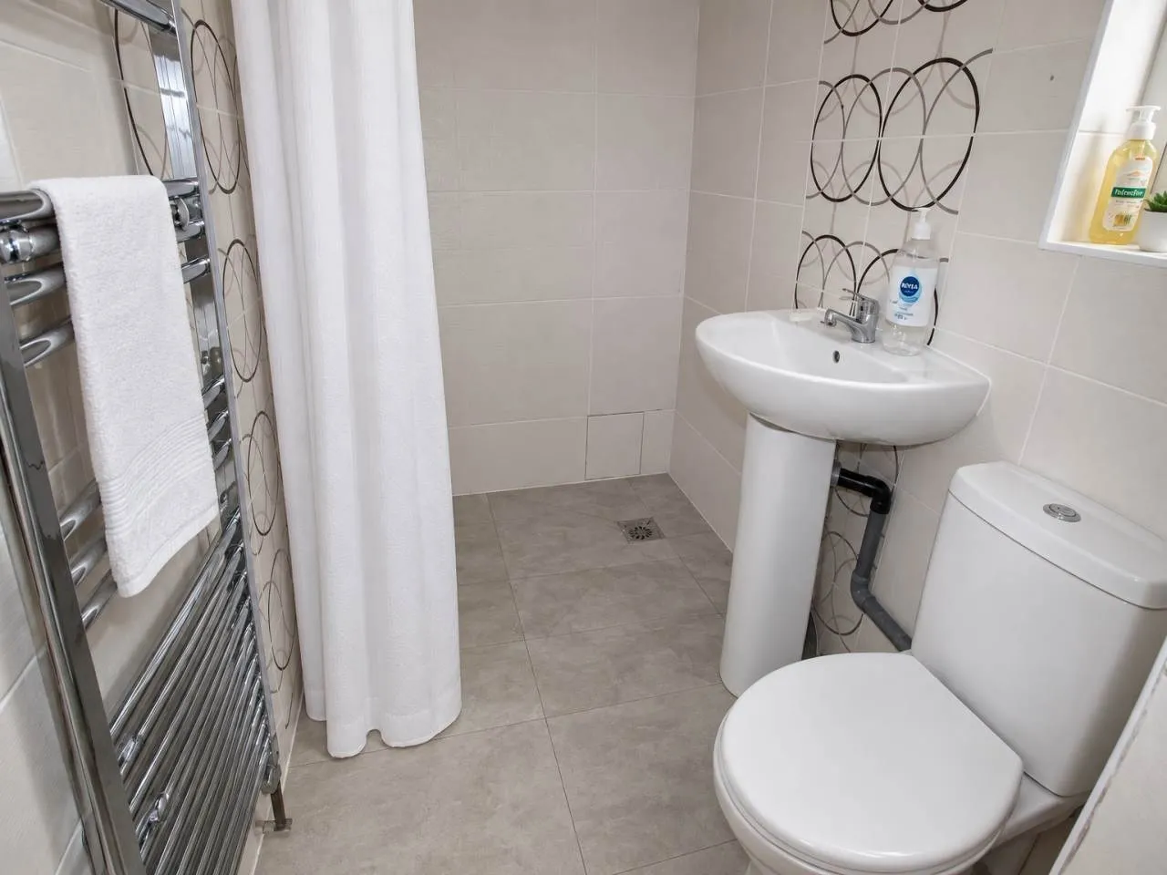 Snowdon Crescent, Hayes, UB3, photo 10