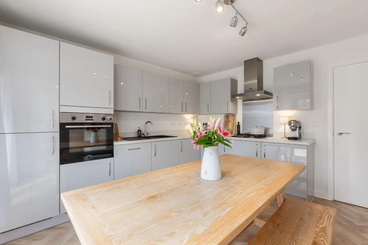 Balsam Lane, Warwick, photo 9