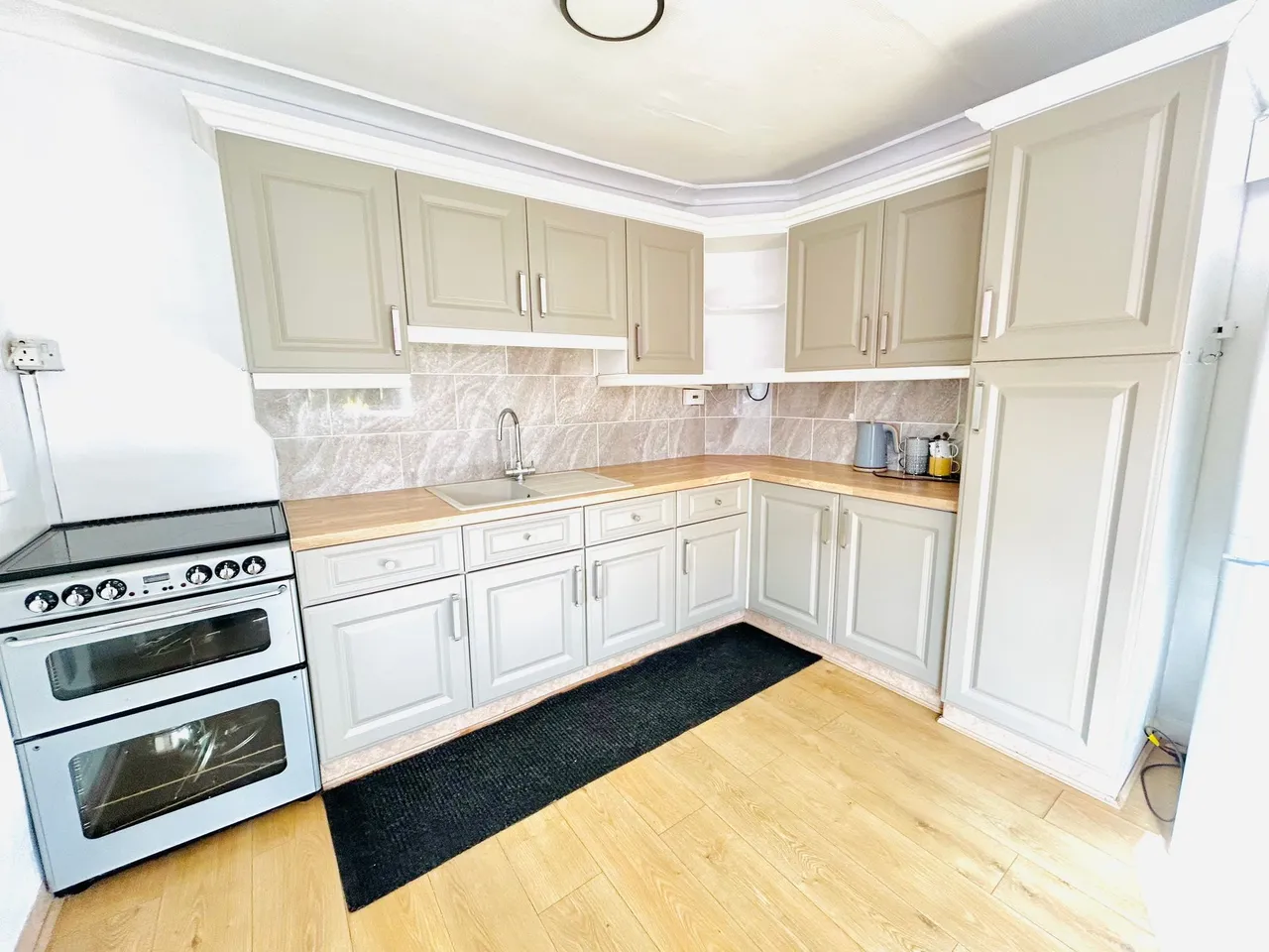 Barsbank Lane, Lymm, photo 7