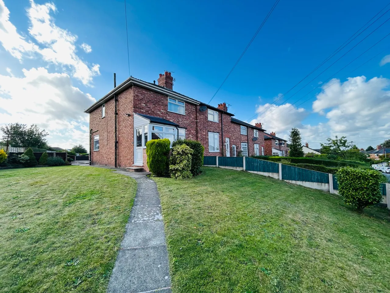 Barsbank Lane, Lymm, photo 16