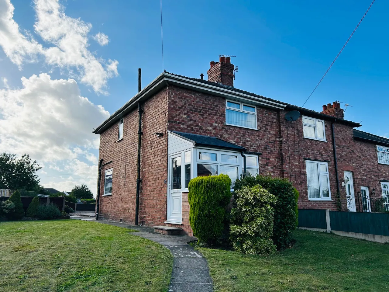 2 bed house for sale, Barsbank Lane, Lymm