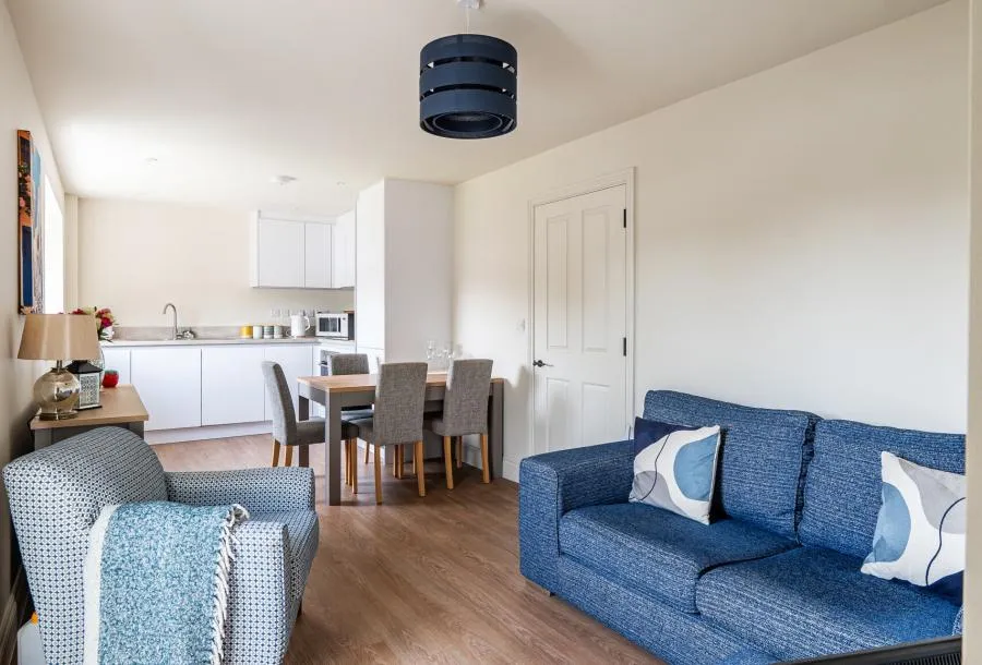 Station Road, Yate, BS37, photo 3