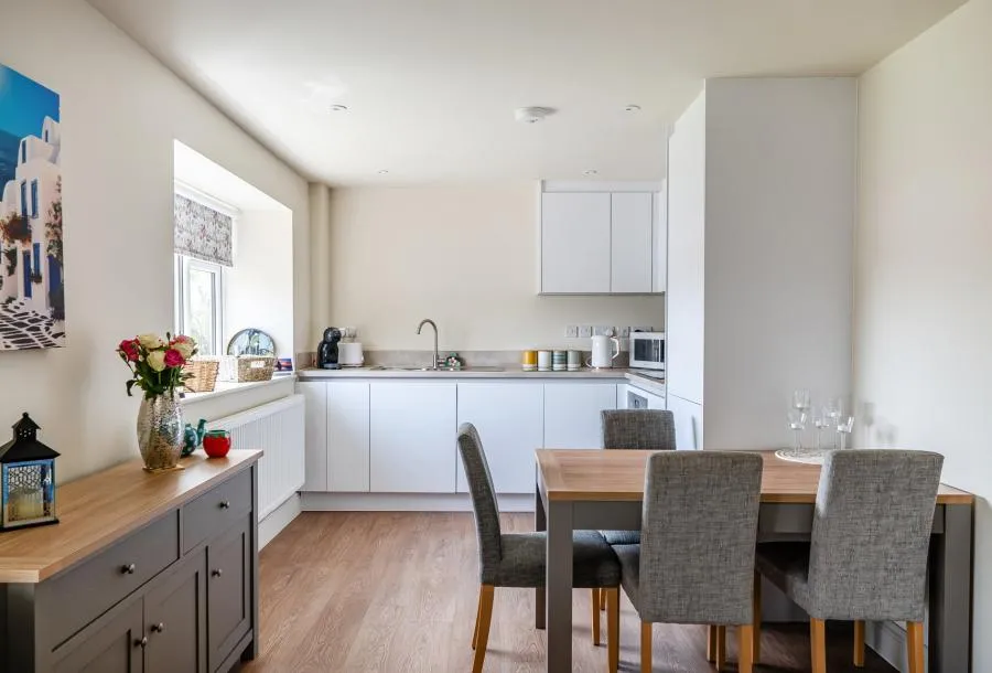 Station Road, Yate, BS37, photo 4