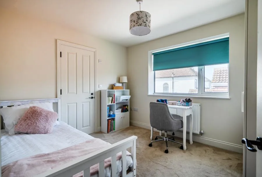 Station Road, Yate, BS37, photo 6