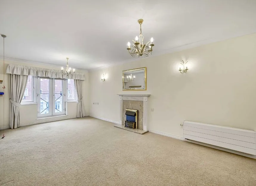 Langstone Way, Mill Hill, NW7, photo 2