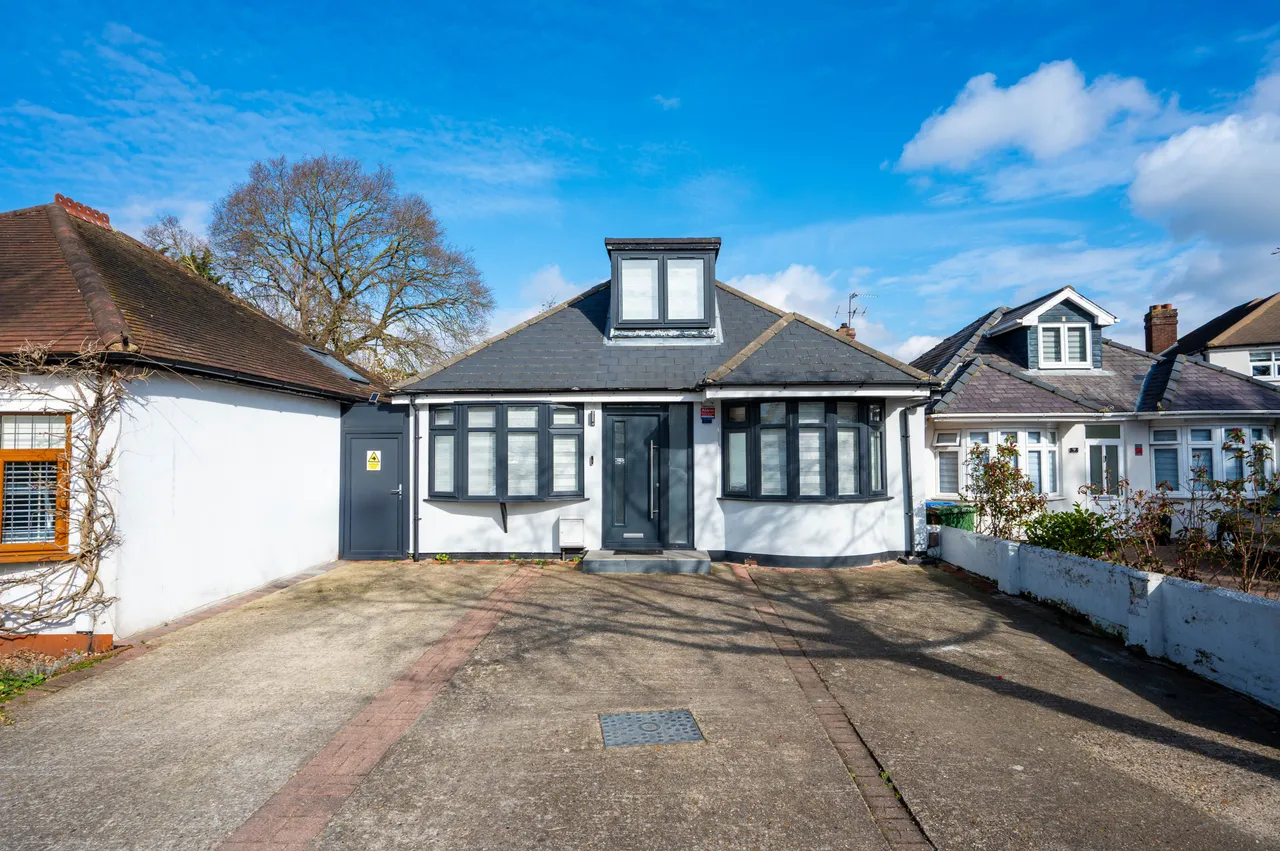 5 bed house for sale — 7 Pool Road, West Molesey
