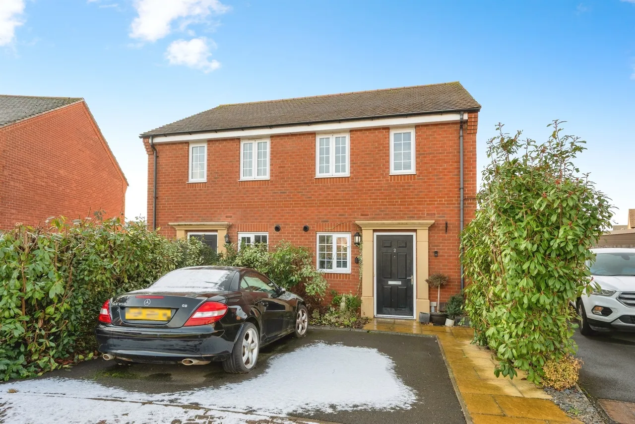 2 bed house for sale, Chedworth Close, Stratford-Upon-Avon, CV37