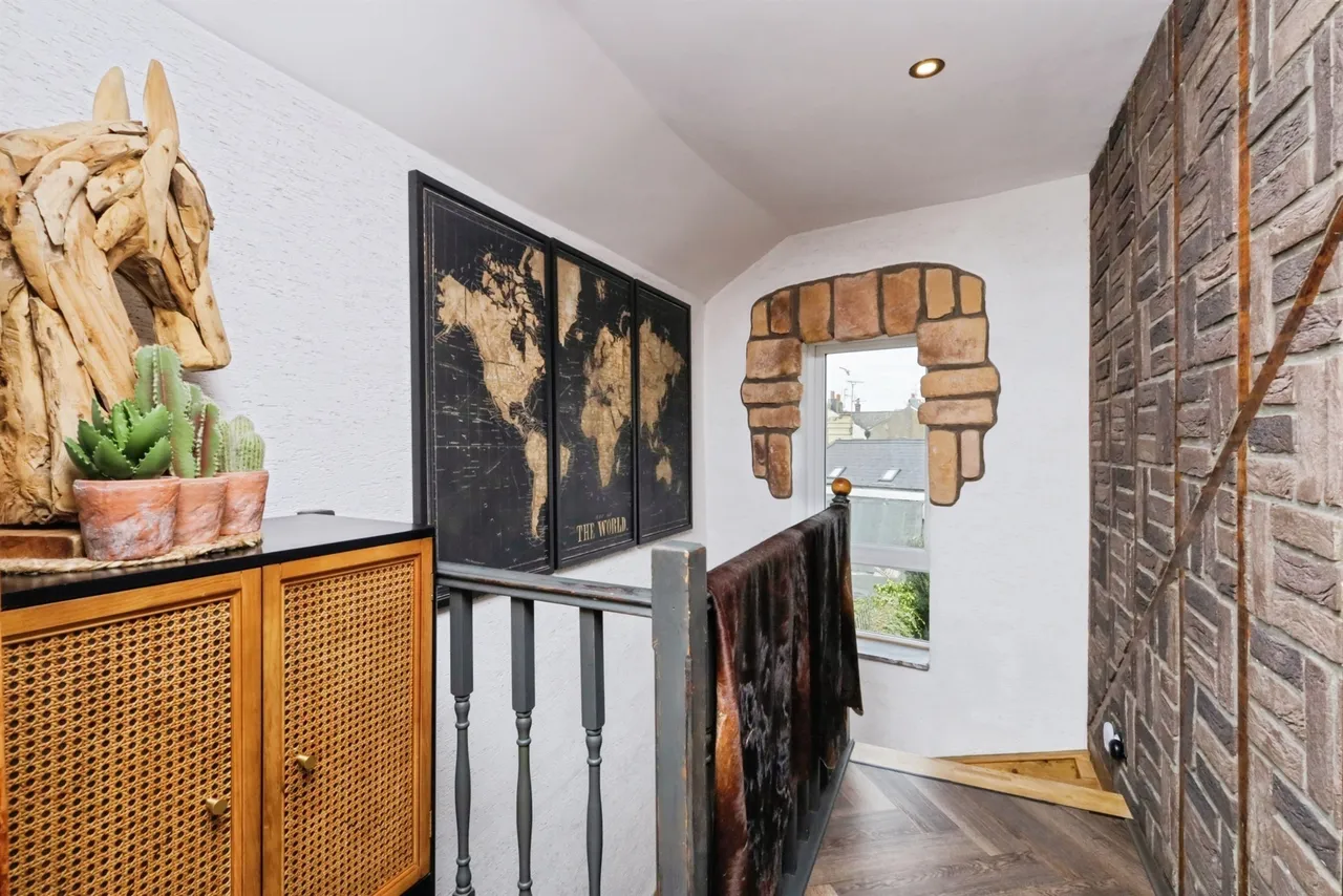 Seaside Road, Eastbourne, BN21, photo 13