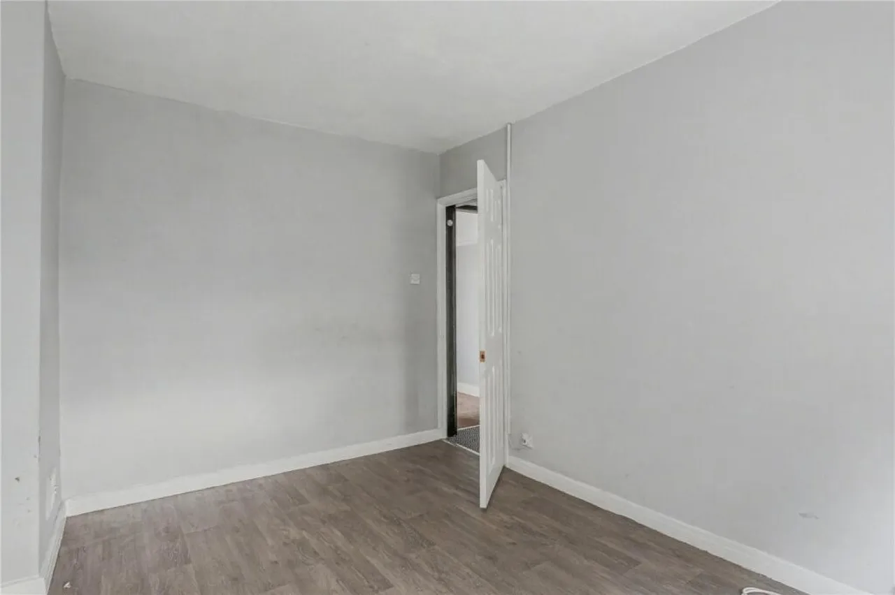 Shortwood Road, Dovecot, Liverpool, photo 9