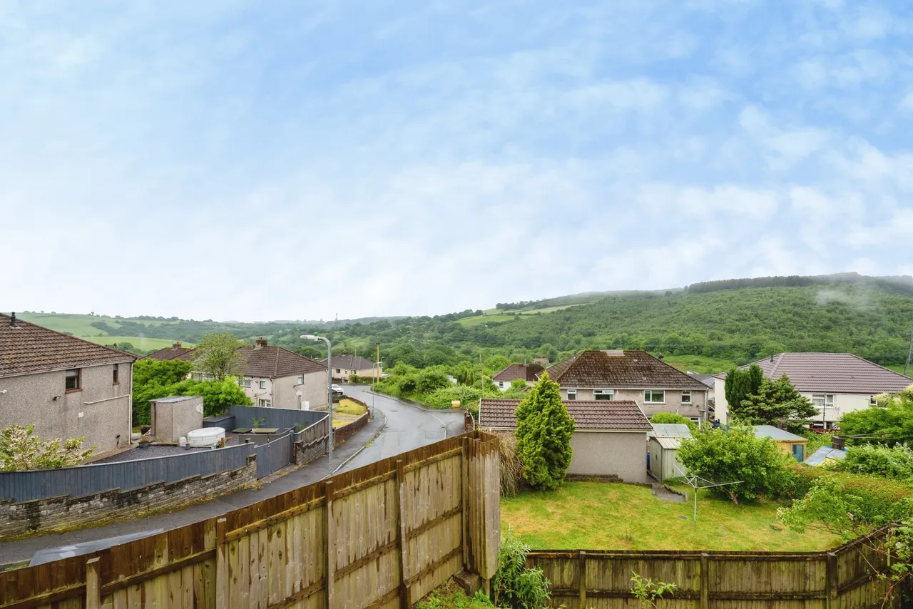 Llynfi Court, Maesteg, CF34, photo 25