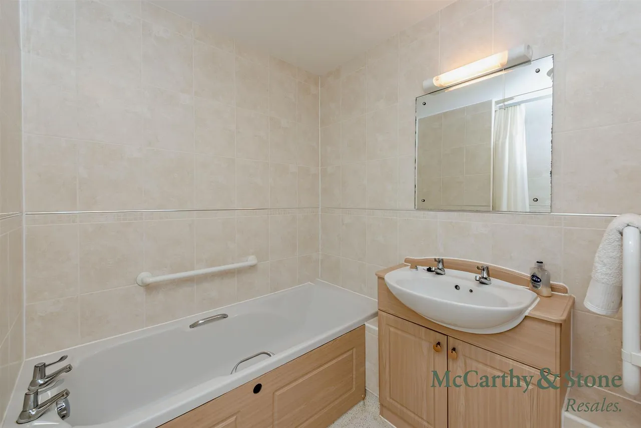 Grange Road, Uckfield, TN22, photo 17