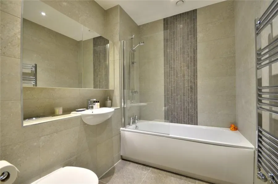 Wintergreen Boulevard, West Drayton, UB7, photo 9
