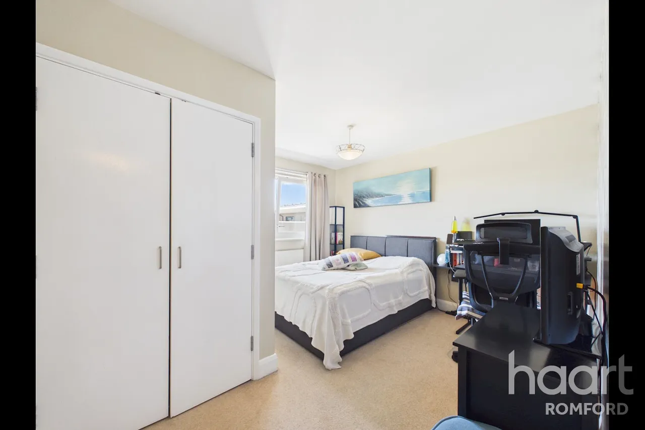 Spring Gardens, Romford, RM7, photo 13