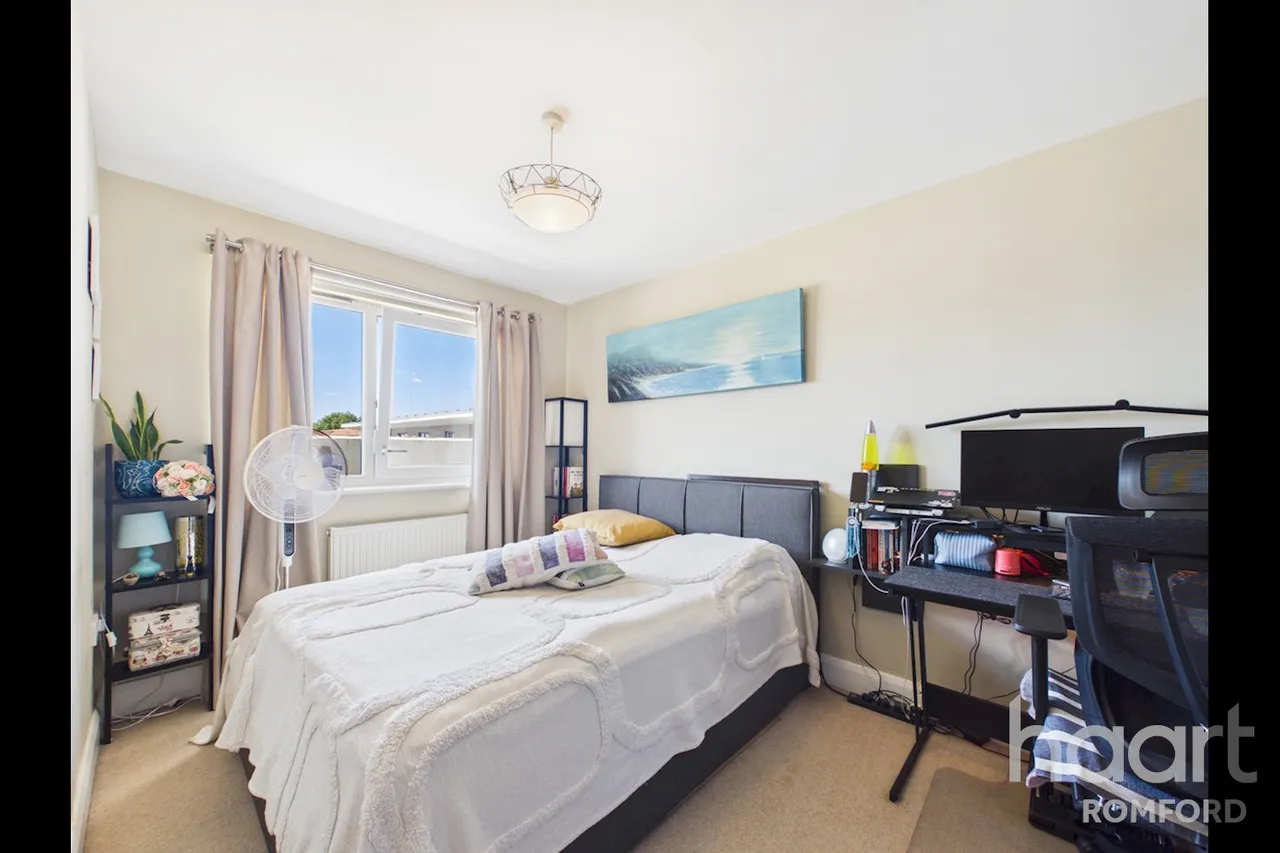 Spring Gardens, Romford, RM7, photo 14