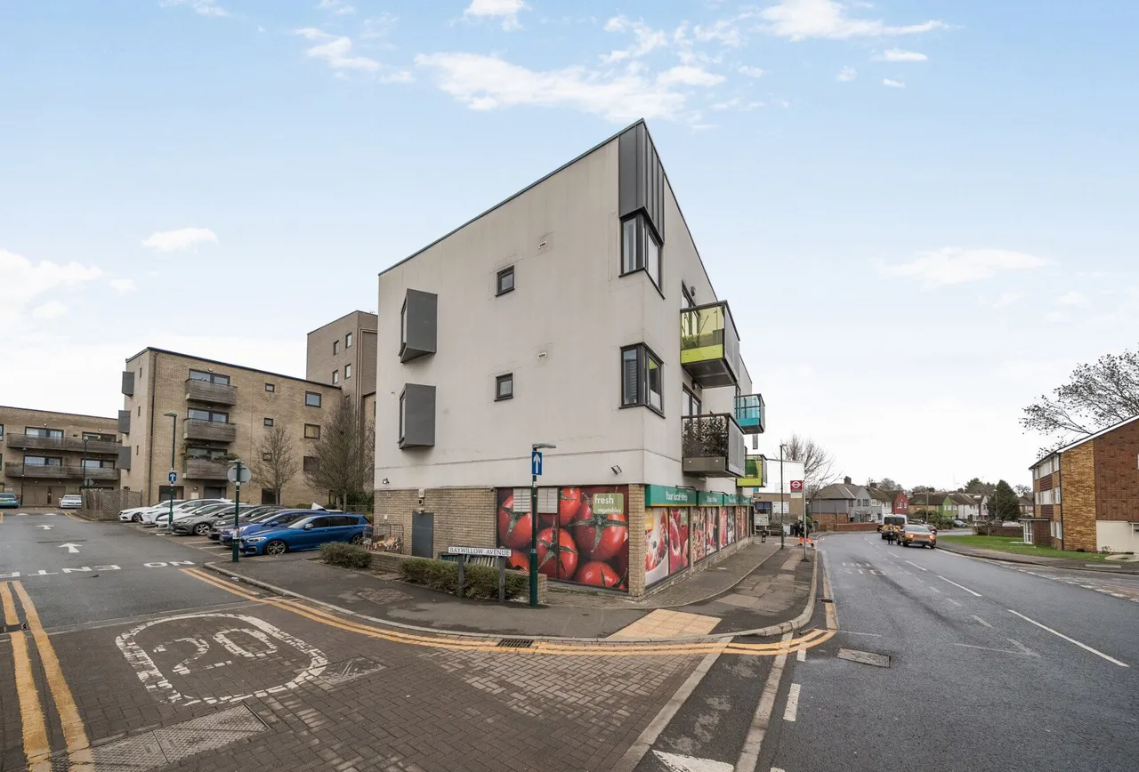 Baywillow Avenue, Carshalton, SM5 2AX, photo 6