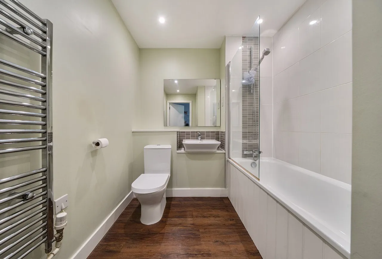 Baywillow Avenue, Carshalton, SM5 2AX, photo 5