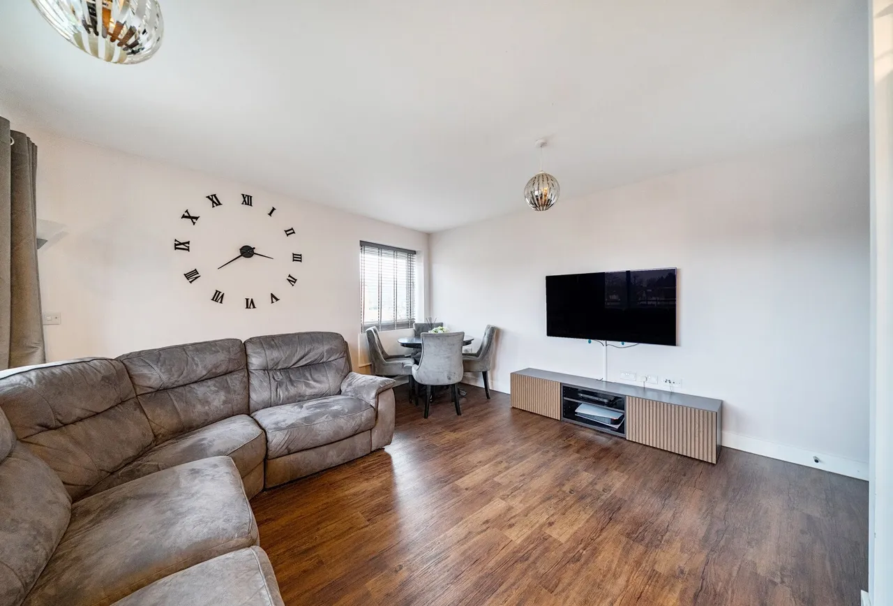 Baywillow Avenue, Carshalton, SM5 2AX, photo 9