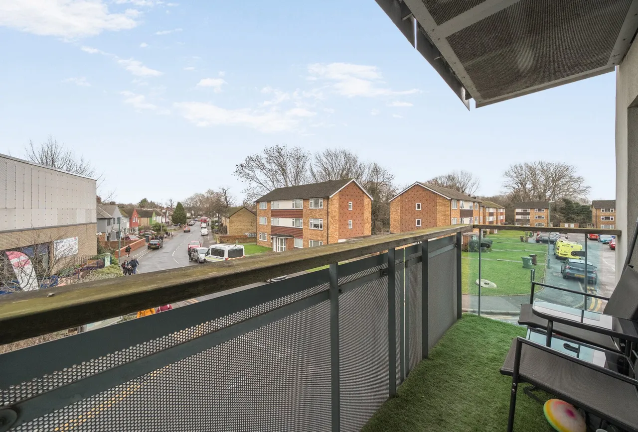 Baywillow Avenue, Carshalton, SM5 2AX, photo 3
