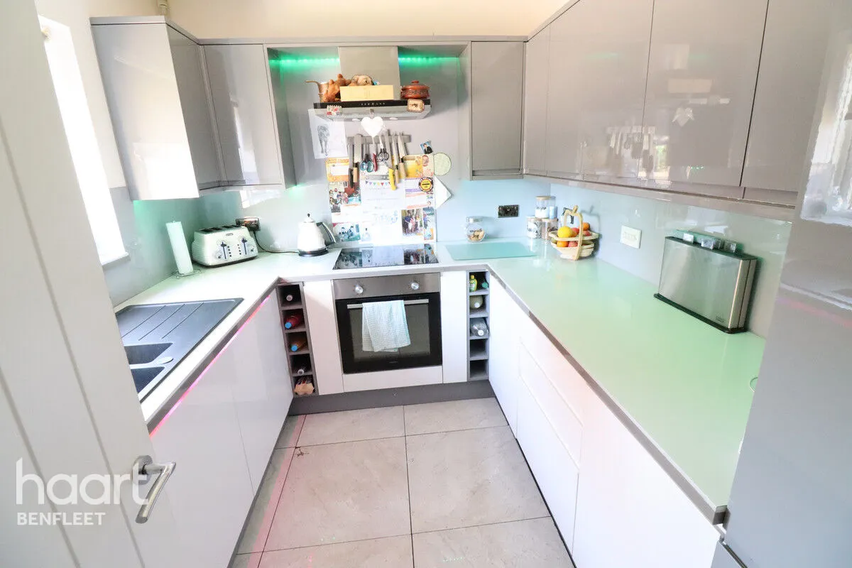 Azalea Mews, Canvey Island, SS8, photo 3