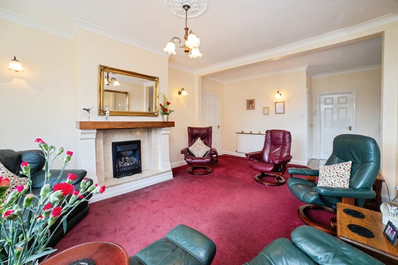 Lindhurst Lane, Mansfield, Nottinghamshire, NG18, photo 4