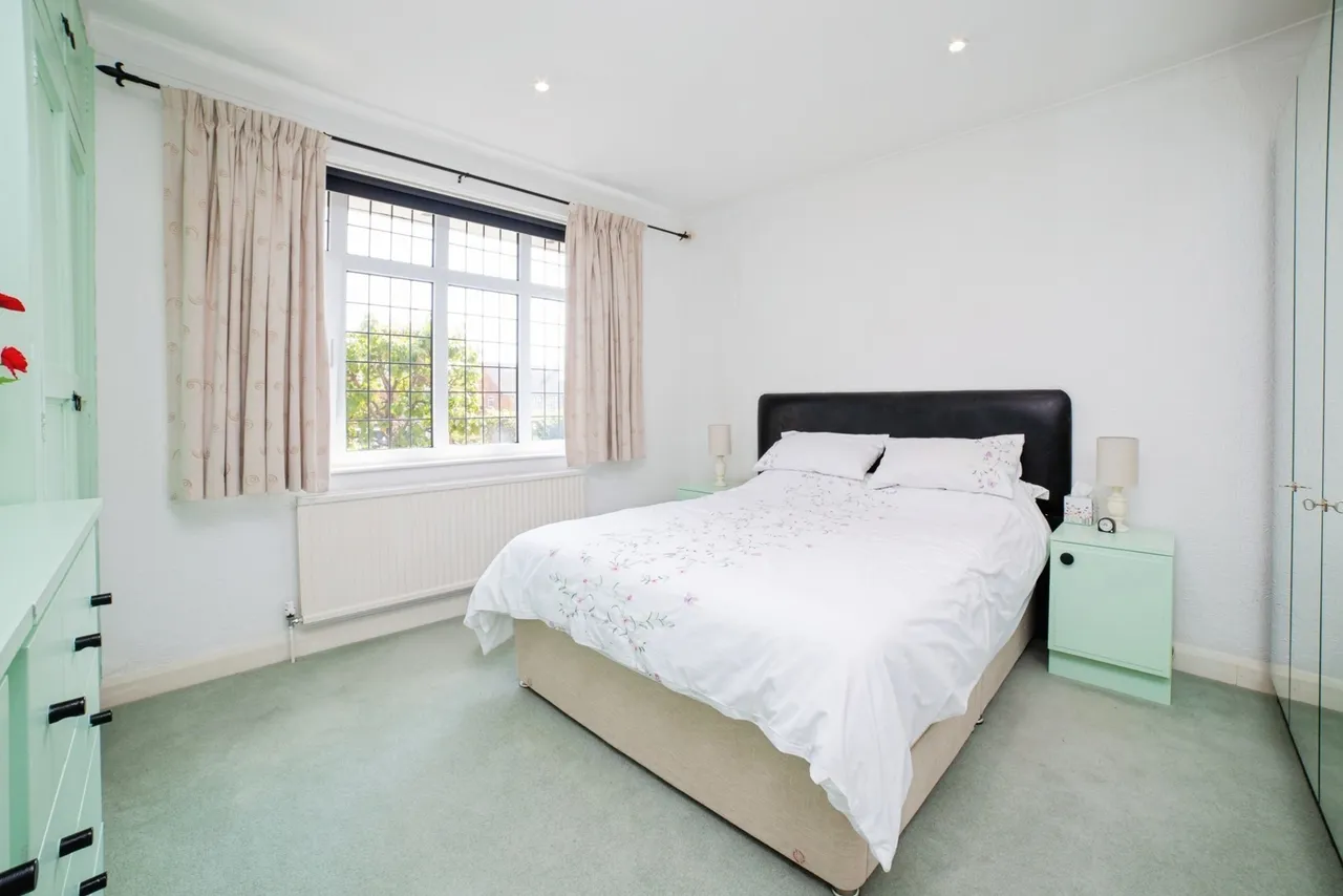 Lindhurst Lane, Mansfield, Nottinghamshire, NG18, photo 8