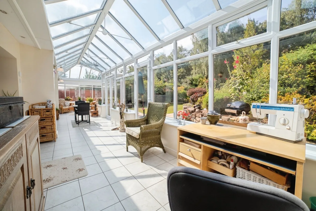 Lindhurst Lane, Mansfield, Nottinghamshire, NG18, photo 7