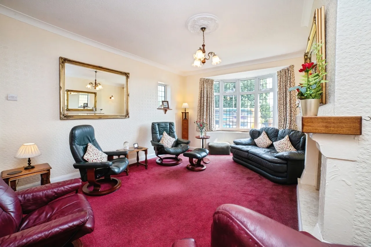 Lindhurst Lane, Mansfield, Nottinghamshire, NG18, photo 3