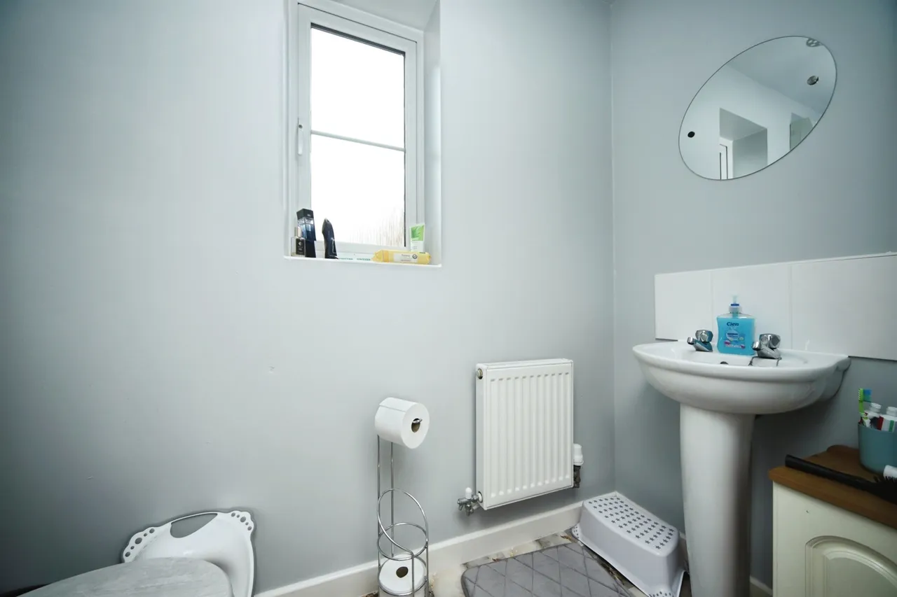Catalana Way, Bridgwater, TA6, photo 9