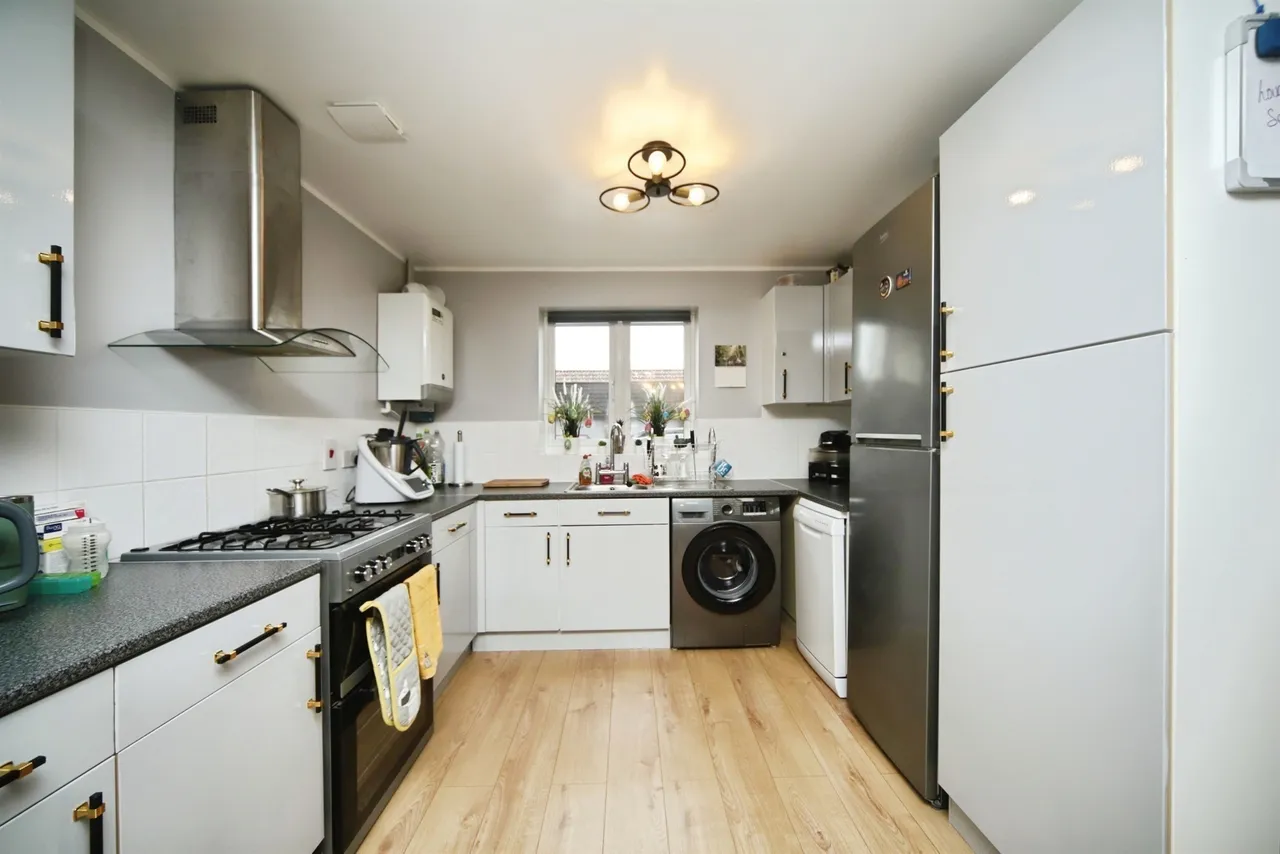 Catalana Way, Bridgwater, TA6, photo 5