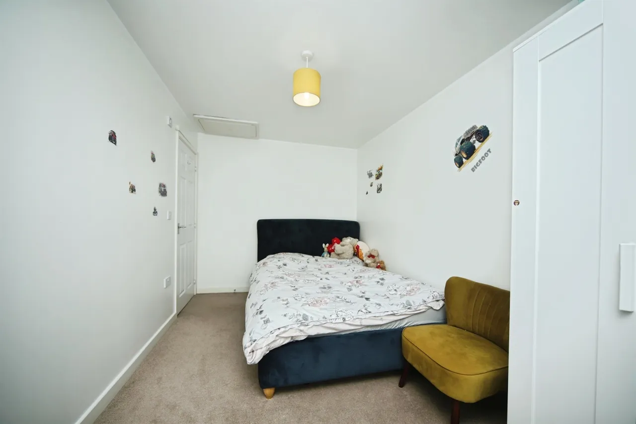Catalana Way, Bridgwater, TA6, photo 13