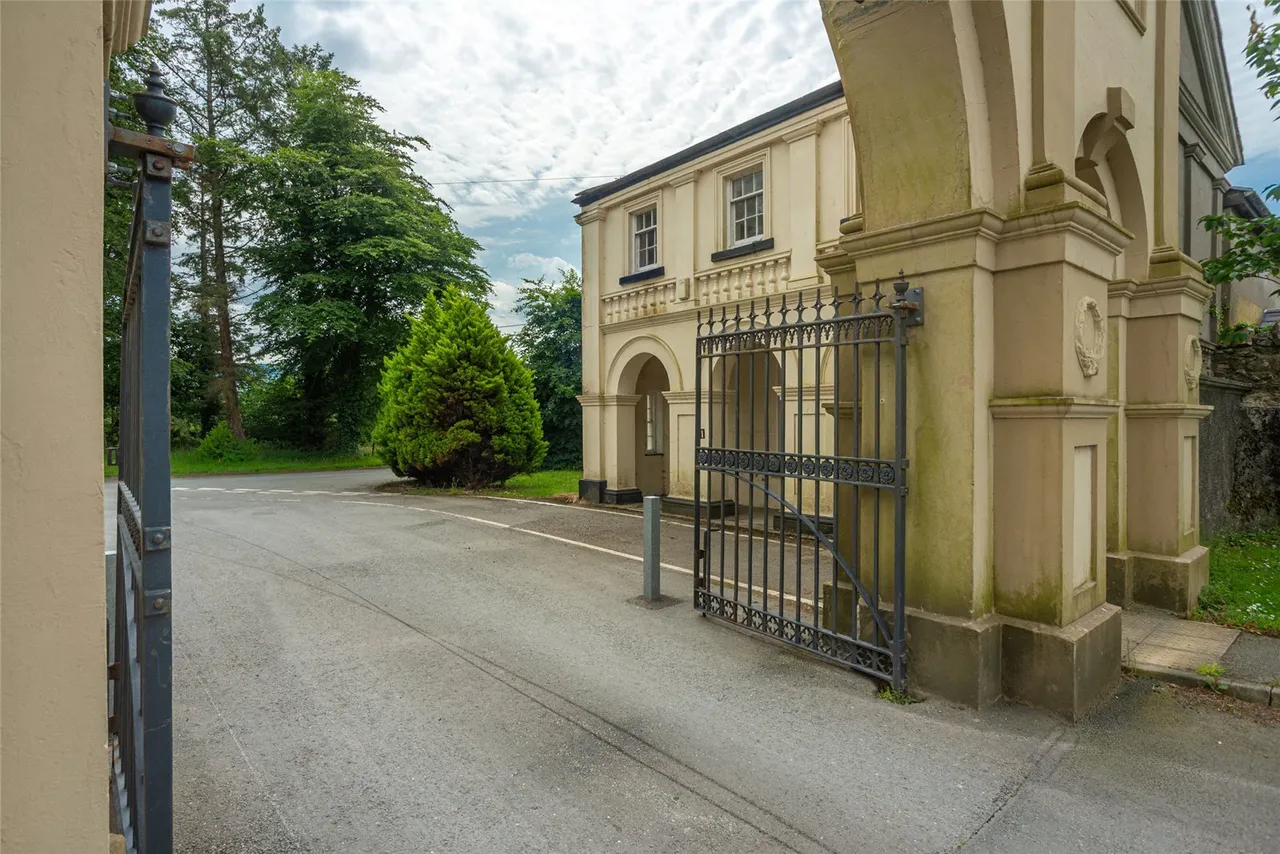 Clynnog Road, Caernarfon, LL54, photo 22