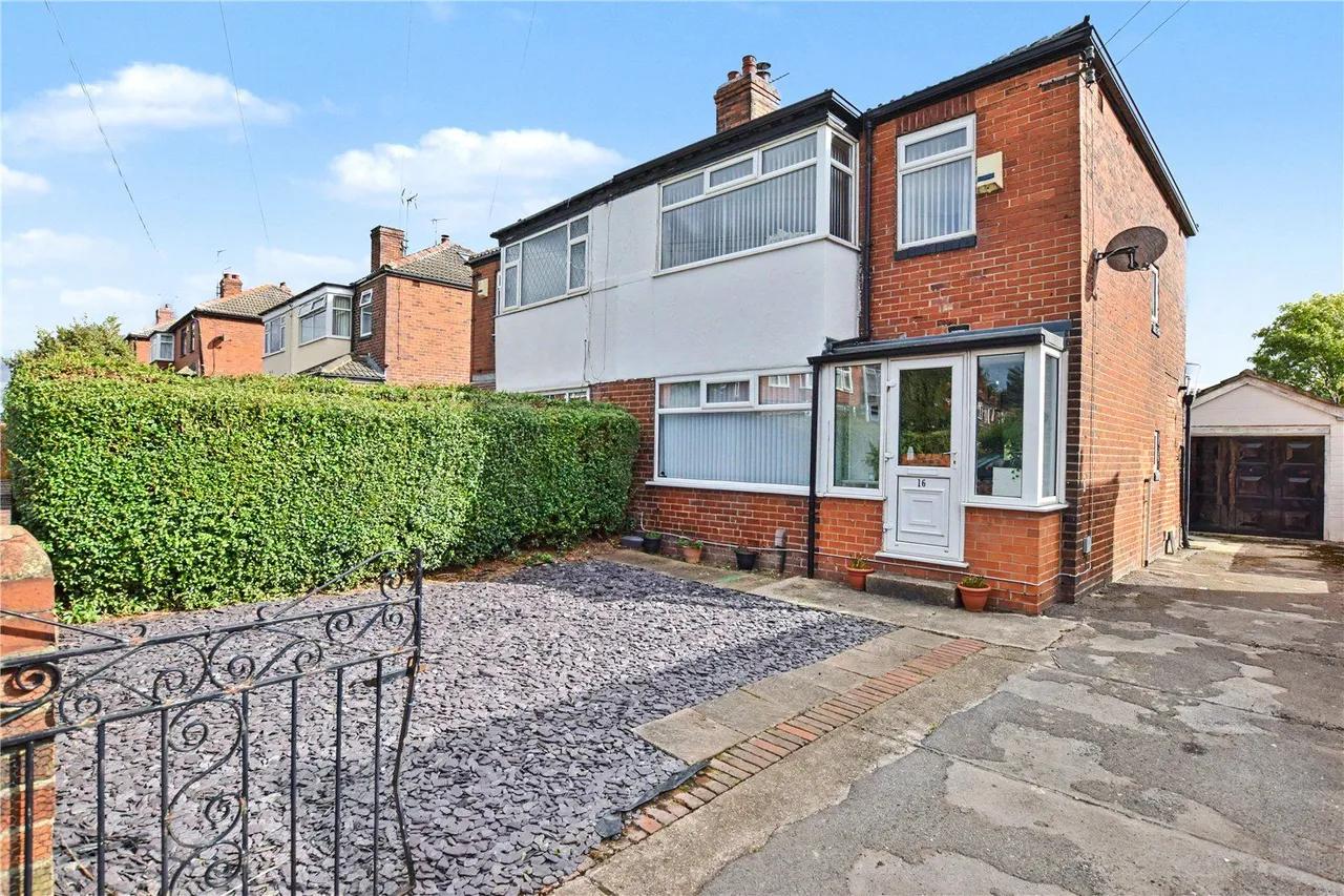 3 bed house for sale, Brander Road, Leeds, LS9