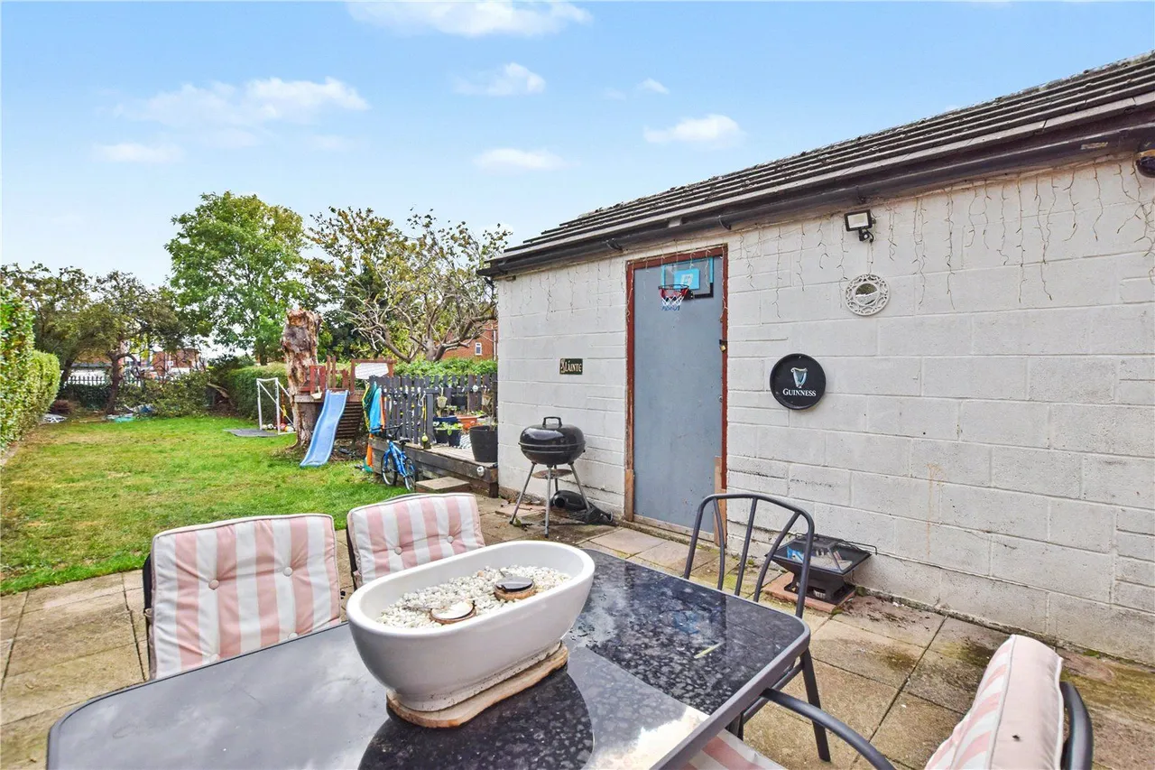 Brander Road, Leeds, LS9, photo 18
