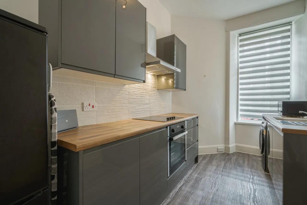 1 bed flat to rent, Walker Road, Flat A, AB11