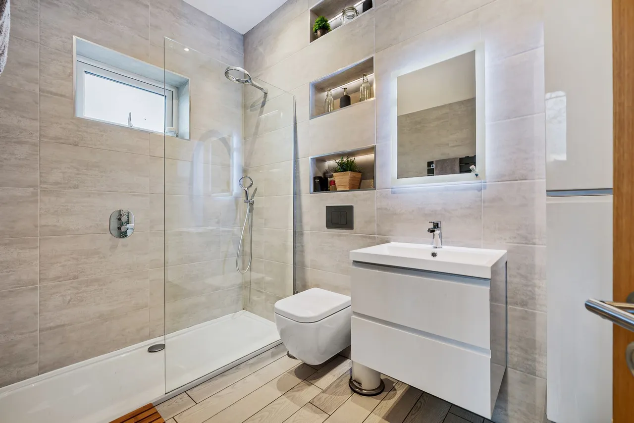 Lydiat Lane, Alderley Edge, photo 15