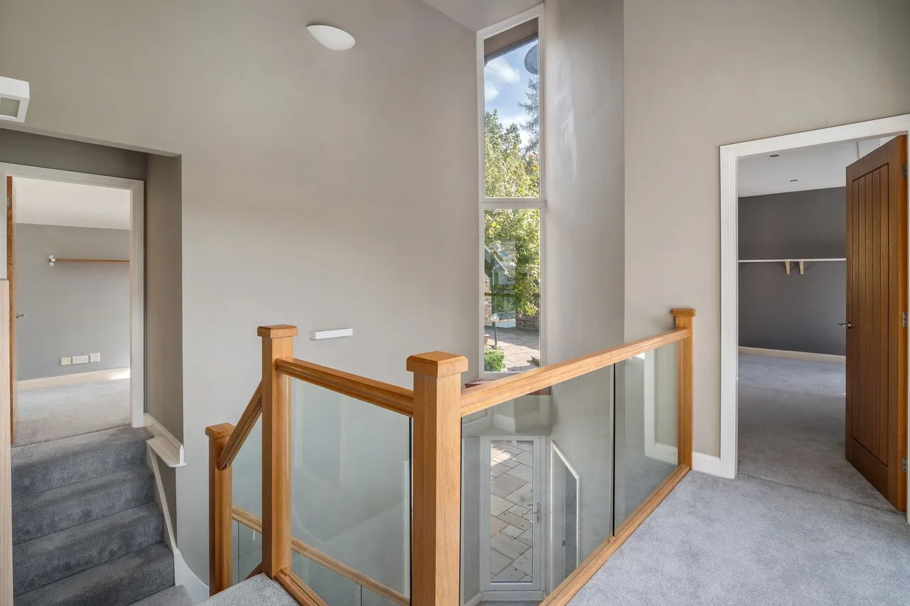 Lydiat Lane, Alderley Edge, photo 21