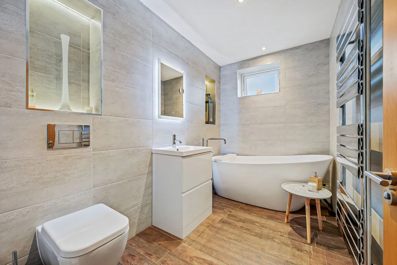 Lydiat Lane, Alderley Edge, photo 19