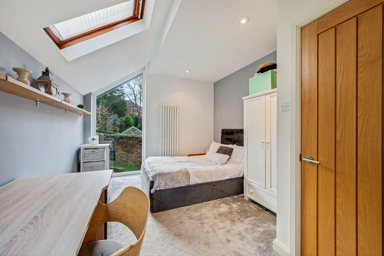 Lydiat Lane, Alderley Edge, photo 17