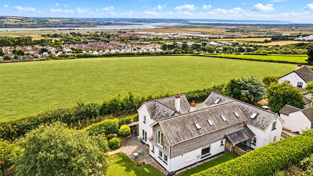 5 bed house for sale, Heanton, Nr Braunton